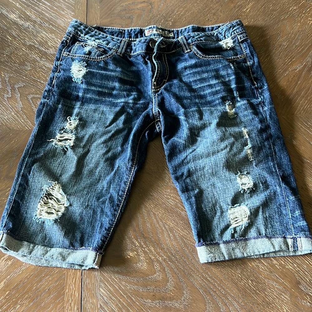 BKE distressed Madison.  These run small in my opinion.
